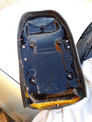 Asiento de moto acolchado