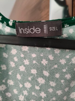 Vestido verde estampado floral Inside