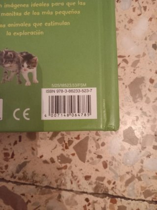 Libro infantil " Toca toca animales suaves".