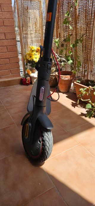 Xiaomi Mi Electric Scooter Pro 2