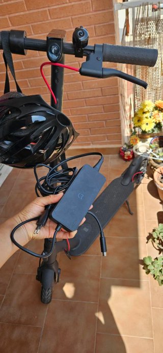 Xiaomi Mi Electric Scooter Pro 2