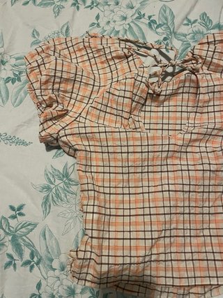 Blusa Zara cuadros naranja y marrón talla M
