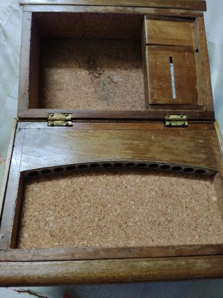 Tabaquera o pitillera caja de madera