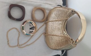 Lote Zara: Sandalias, y Bolso Dorado