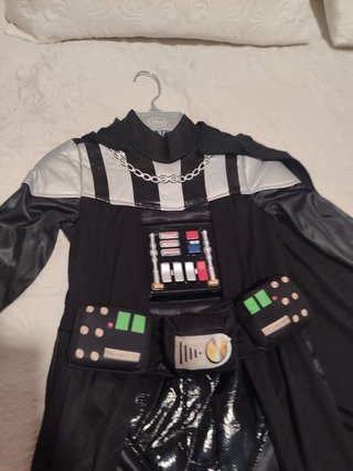 Disfraz Darth Vader Disney Store Talla 5-6.