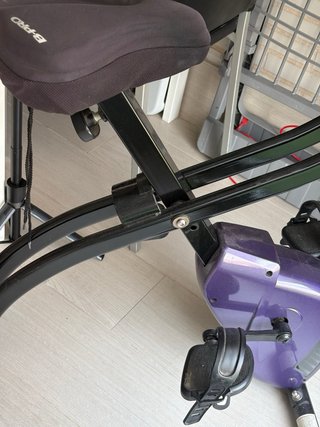 Bicicleta Estática Plegable Morada