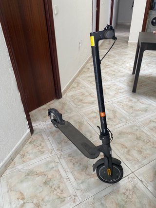 Patinete Eléctrico Xiaomi MI Essential
