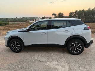 Peugeot 2008 Active 100 CV año 2024
