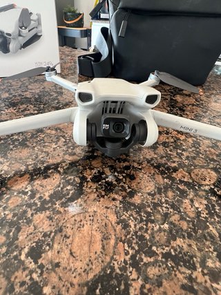 Dron DJI Mini 3