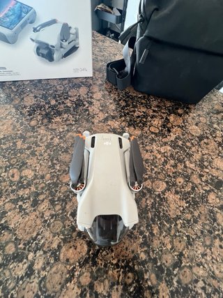 Dron DJI Mini 3