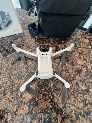 Dron DJI Mini 3