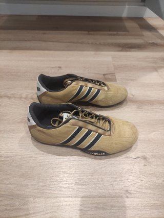 Zapatillas Adidas Goodyear Marrones y Doradas