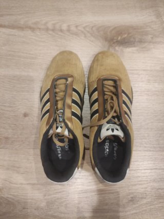 Zapatillas Adidas Goodyear Marrones y Doradas
