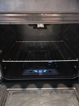Cocina de gas butano negra