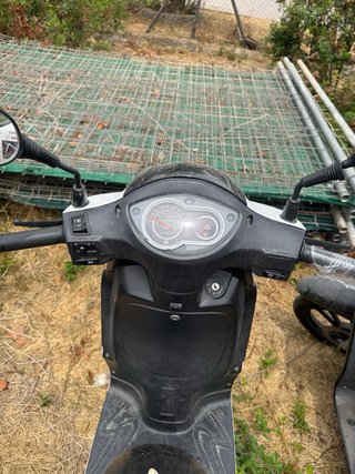 Peugeot Tweet 50 4T Scooter Blanca