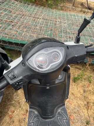 Peugeot Tweet 50 4T Scooter Blanca