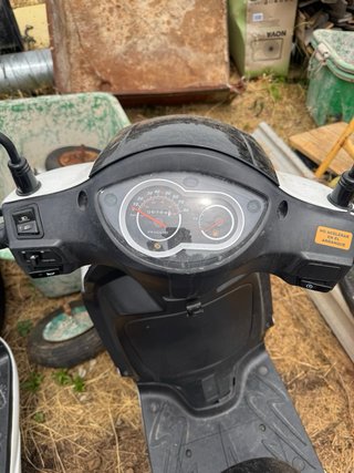 Peugeot Tweet 50 4T Scooter Blanca