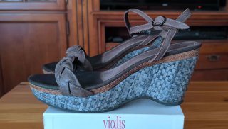 Sandalias de cuña de piel