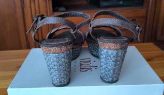 Sandalias de cuña de piel