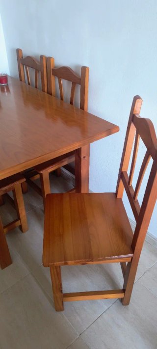 Mesa de comedor de madera +6 sillas