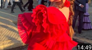 Traje de flamenca rojo hecho a medida – Talla S