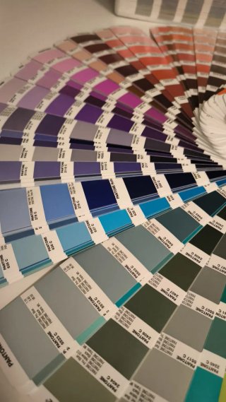 Guías Pantone Formula Solid Coated y Uncoated