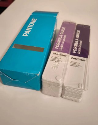 Guías Pantone Formula Solid Coated y Uncoated
