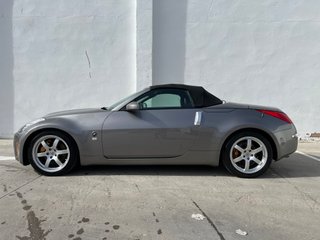 Nissan 350Z Roadster HR 313 CV RHD