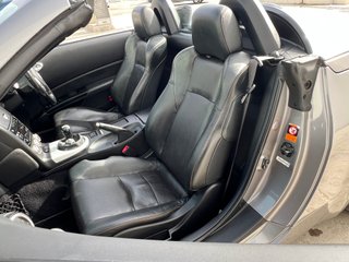 Nissan 350Z Roadster HR 313 CV RHD