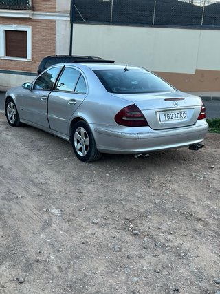 Mercedes-Benz E 270 2003