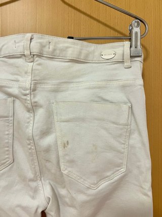 Pantalón pitillo Zara blanco