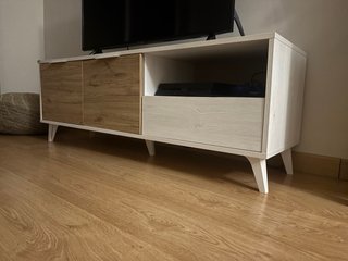 Mueble TV moderno madera y blanco