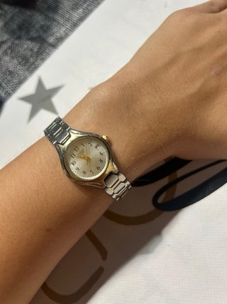 Reloj Citizen Mujer Dorado y Plateado