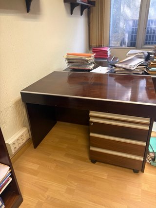 Escritorio Vintage Madera y Metal. Precio por unid
