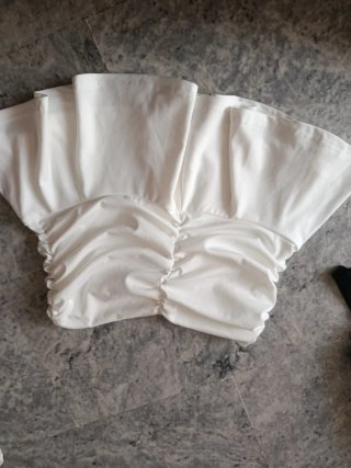 Blusa palabra de honor fruncida