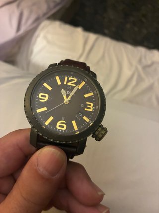 Reloj Fossil Negro y Dorado