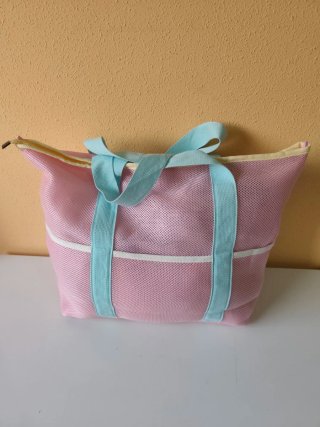 Bolsa de playa, piscina o gimnasio nueva.