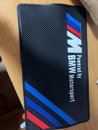 alfombrilla antideslizante para el salpicadero BMW