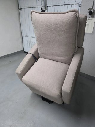 Sillón levanta personas tela beige/gris