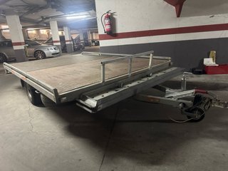 Remolque plataforma porta coches