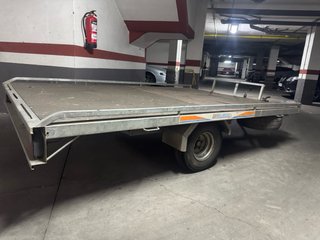 Remolque plataforma porta coches