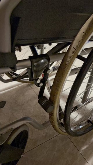 Silla de ruedas plegable autopropulsable – Funcion