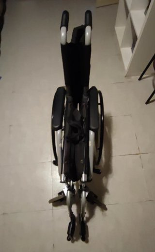 Silla de ruedas plegable autopropulsable – Funcion