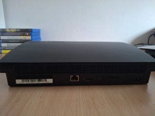 Consola PS3 Slim Negra + 6 Juegos