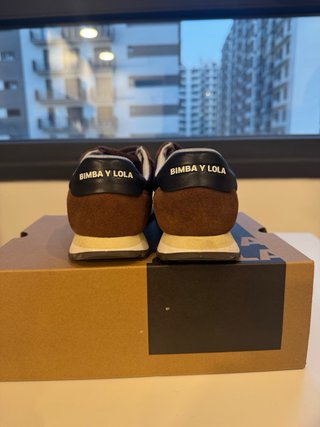 Zapatillas Bimba y Lola Marrones Talla 38