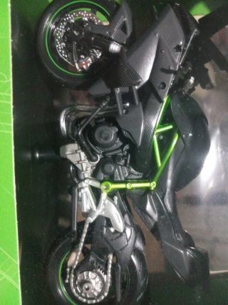 Maisto Kawasaki Moto 1/12