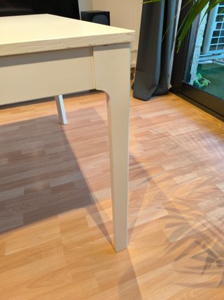 Mesa extensible IKEA EKEDALEN + 4 sillas BERGMUND
