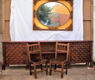 Mueble antiguo madera espejo y 4 sillas