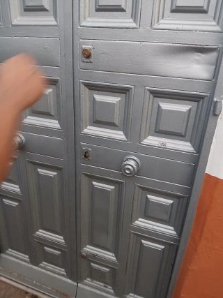 Puerta de hierro segura con 3 cerraduras