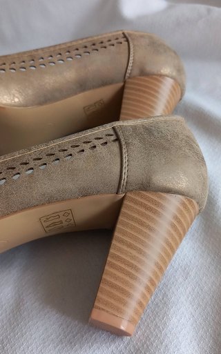 Zapatos Marypaz Dorados Talla 39